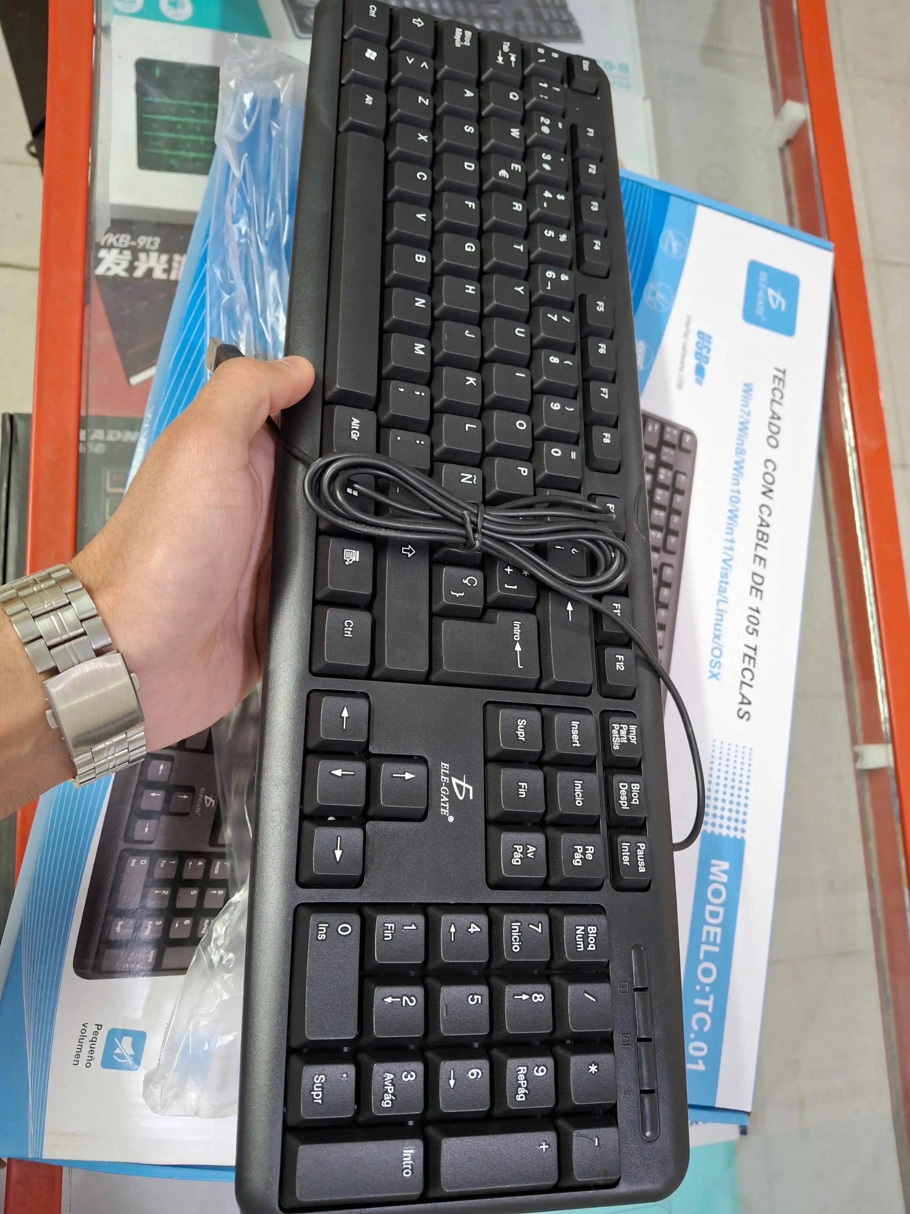 تصویر کیبورد سیمی ELE GATE مدل TC-01