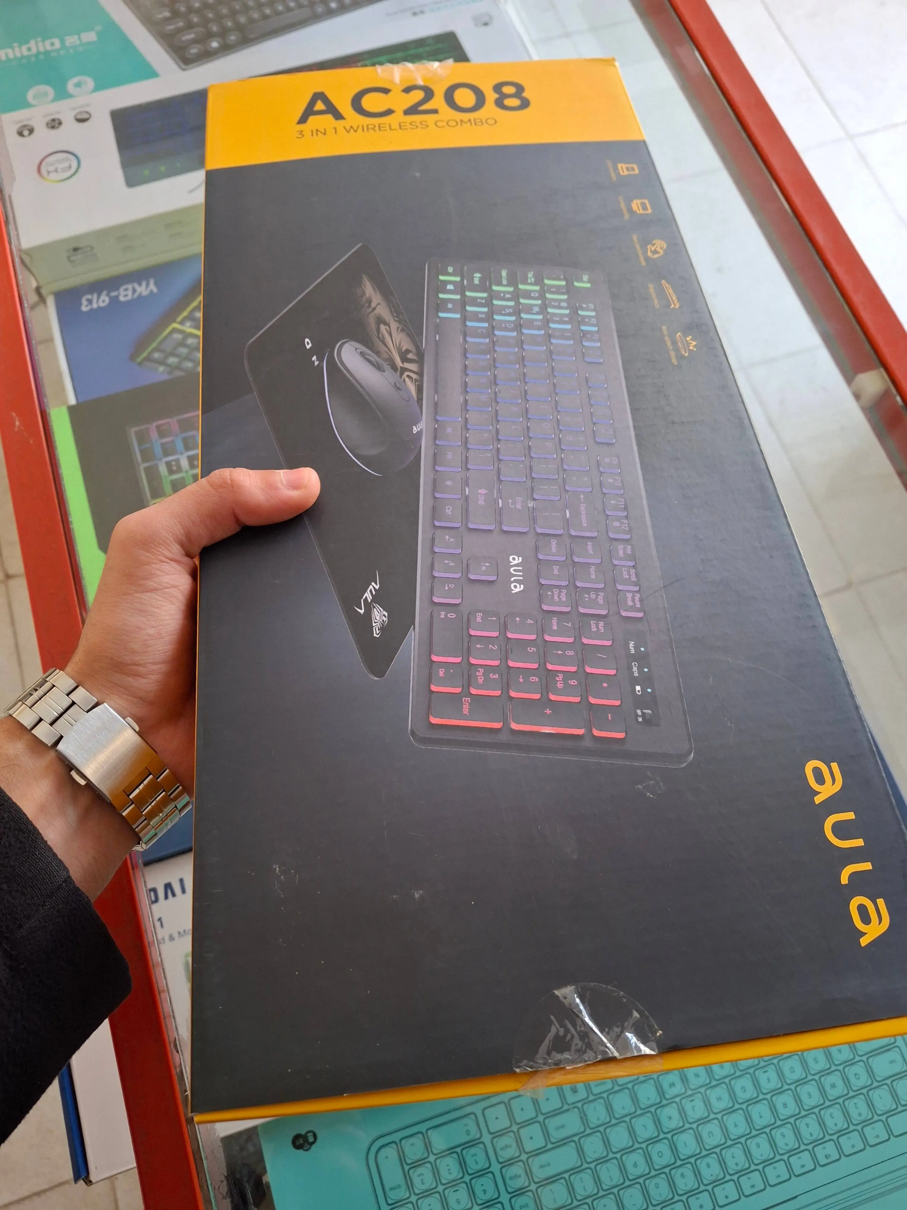 تصویر کیبورد و ماوس بیسیم آئولا مدل AC208 به همراه ماوس پد