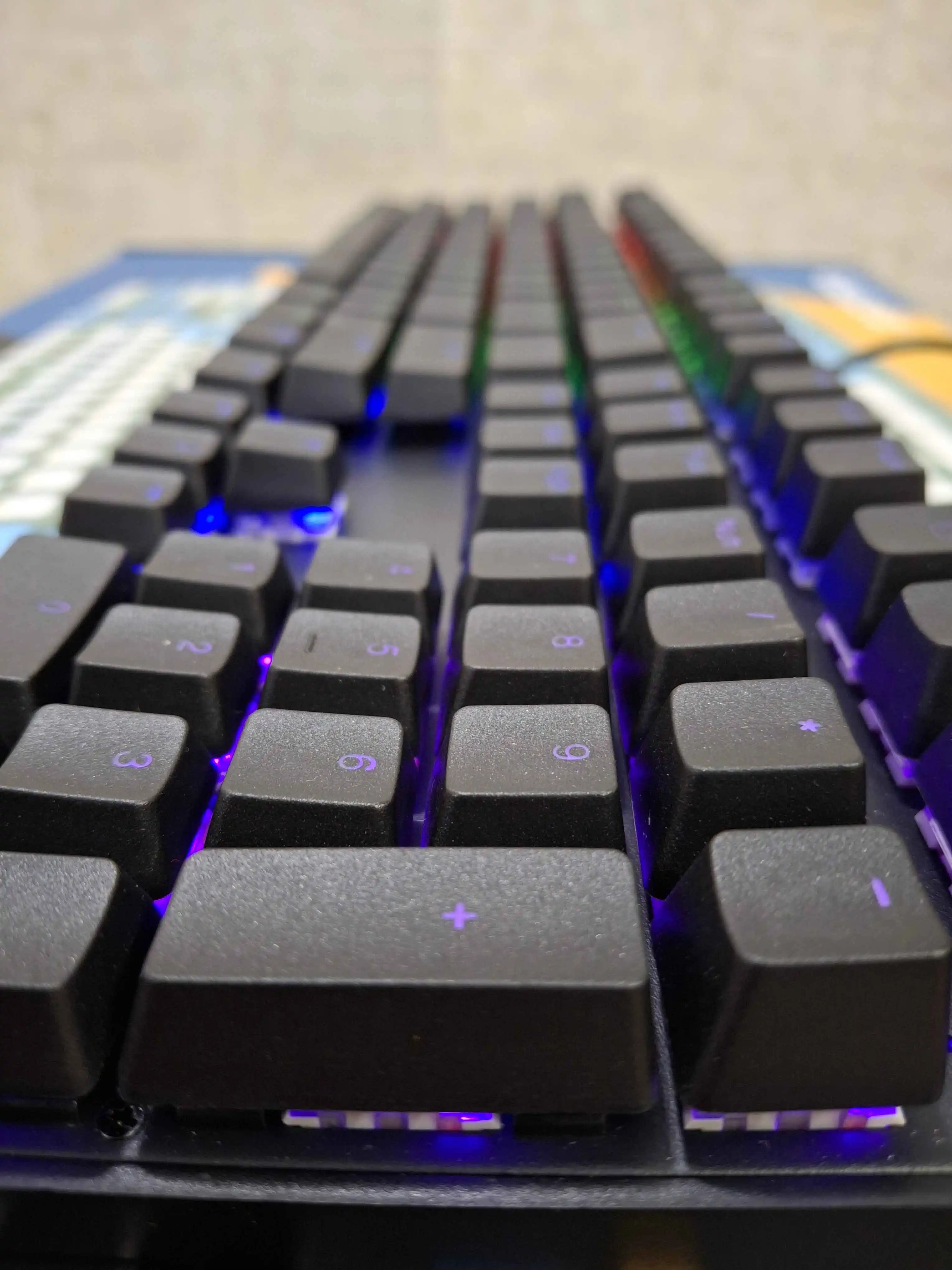 تصویر کیبورد گیمینگ مکانیکال L108